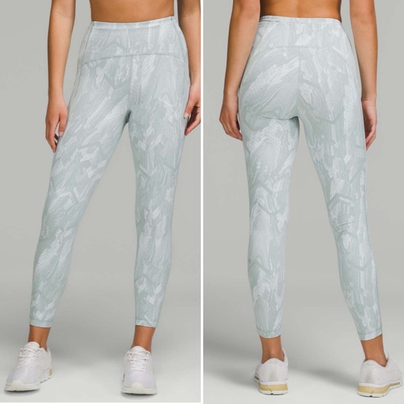 lululemon athletica Pants - Lululemon Swift Speed High Rise Tight 25” Reverberate Chevron Jacquard Silver
